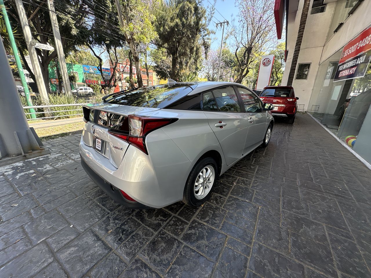 2021 Toyota Prius 1.8 Base Hibrido Cvt