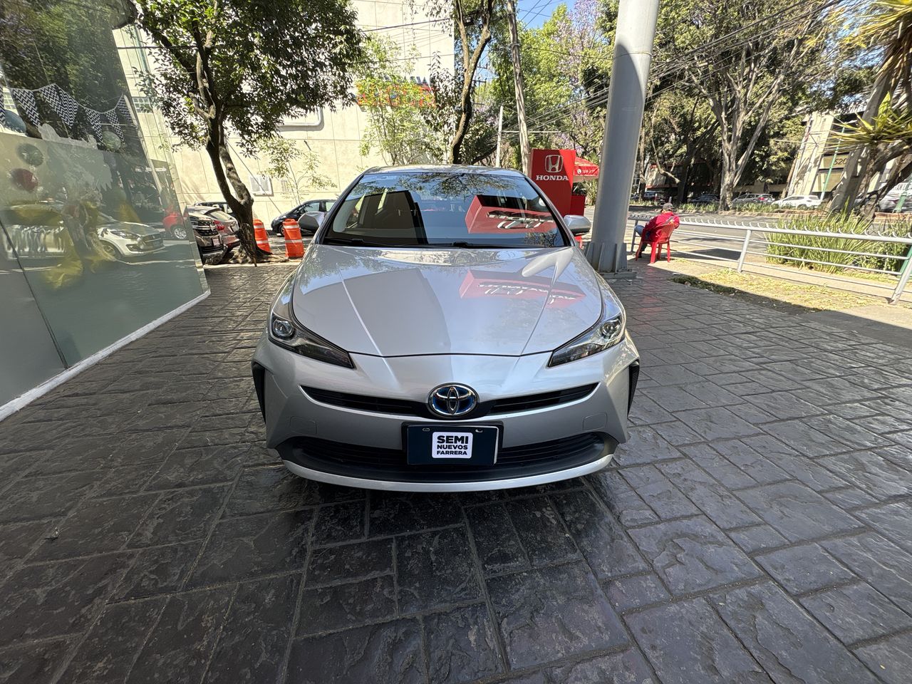 2021 Toyota Prius 1.8 Base Hibrido Cvt
