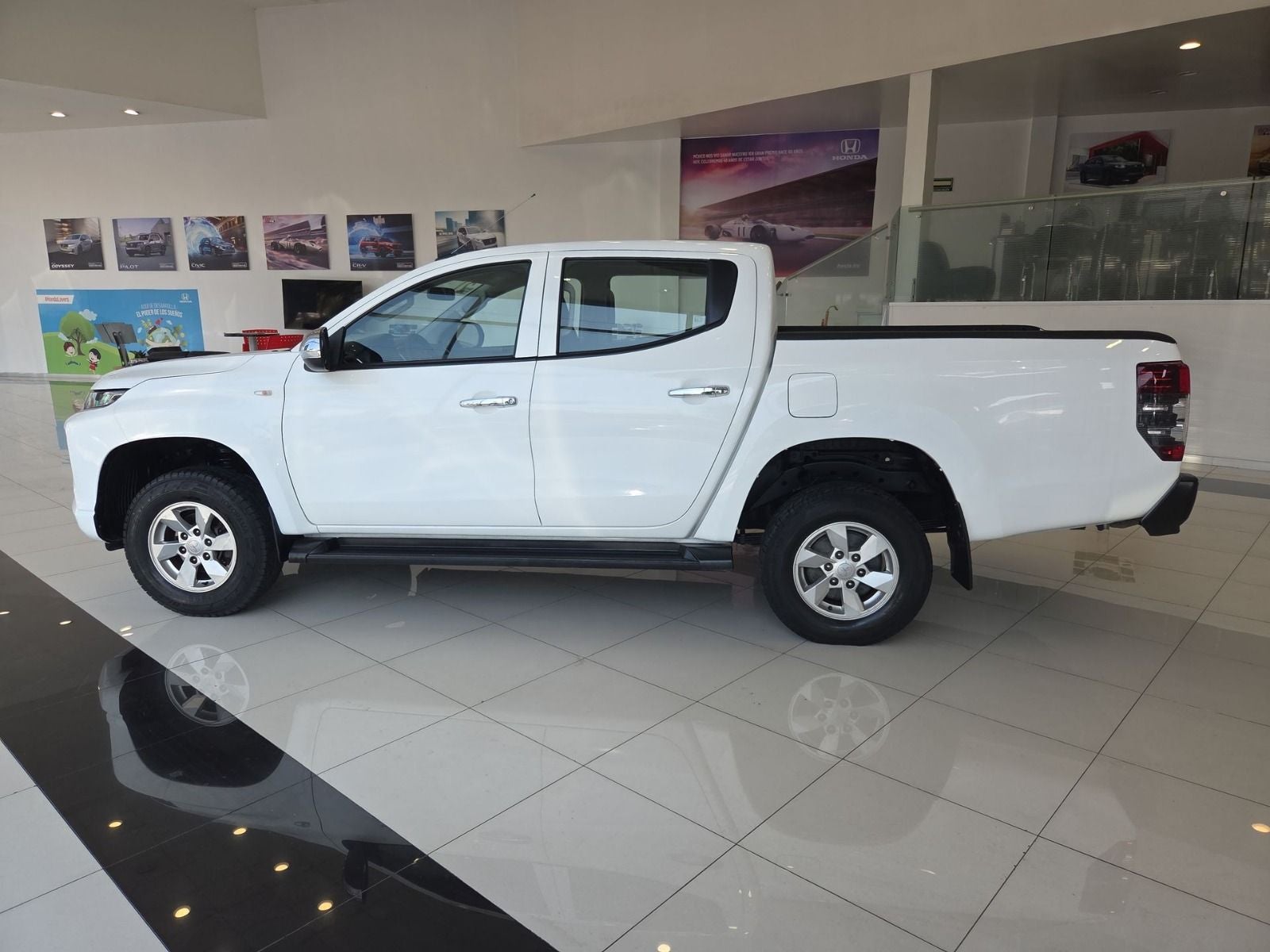 2022 Mitsubishi L200 2.4 GLX 4x2 Mt